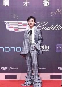 娱乐圈爆料关晓彤性格,娱乐圈中的阳光少女，率真直爽的个性魅力  第1张